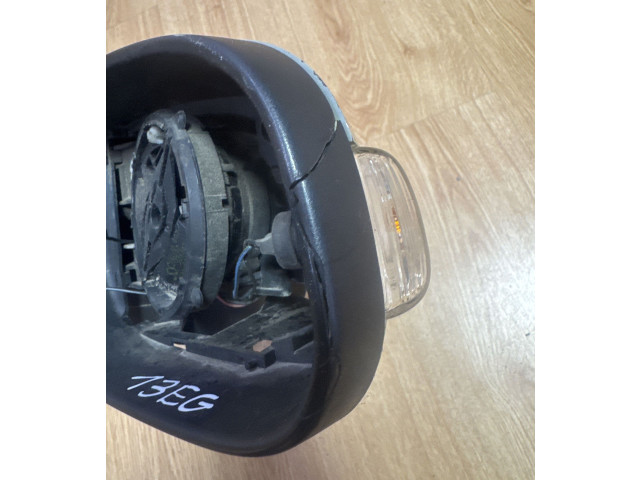 Зеркало электрическое Volvo C30 2007 - 2010 года