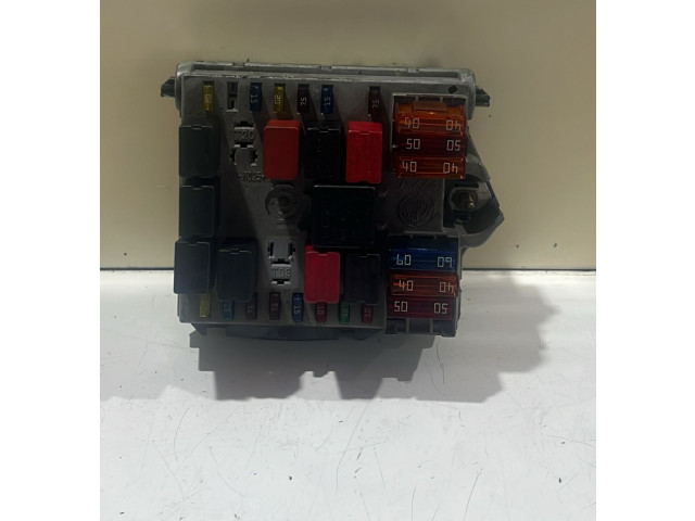 Блок предохранителей Alfa Romeo GT