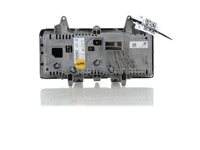 Přístrojová deska Mercedes-Benz C W205 2021 2059006949