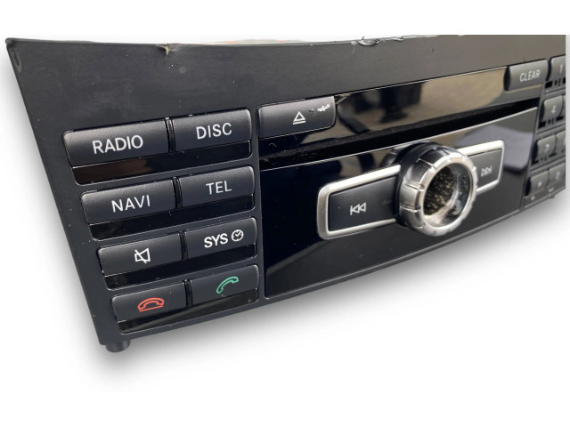 Радио/ проигрыватель CD/DVD / навигация