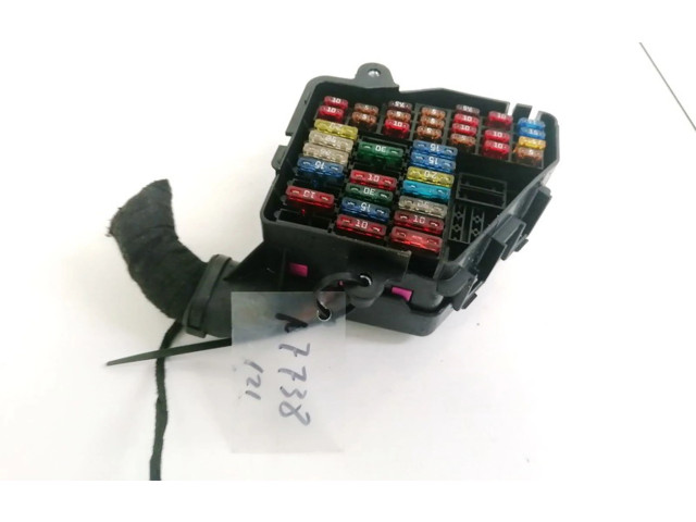 Блок предохранителей Volkswagen Golf IV