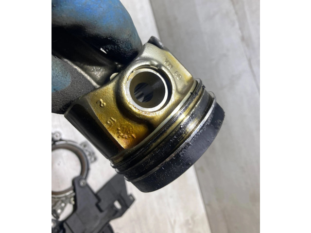 Поршень с шатуном cxx Skoda Octavia Mk3 (5E)