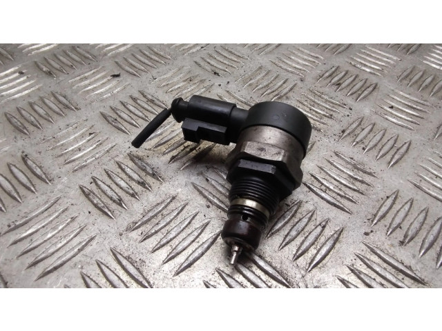 Vstřikovací lišta 057130764F, 0281002854 Audi A4 S4 B7 8E 8H pro naftový motor 3.0 1