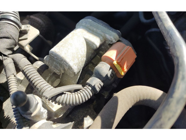 Форсунка 55564164 Opel Insignia A A 20 DT,A 20 DTH,A 20 DTJ