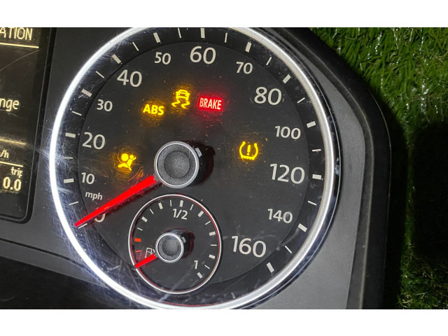 Přístrojová deska  Volkswagen Tiguan 2012 5N0920972E  