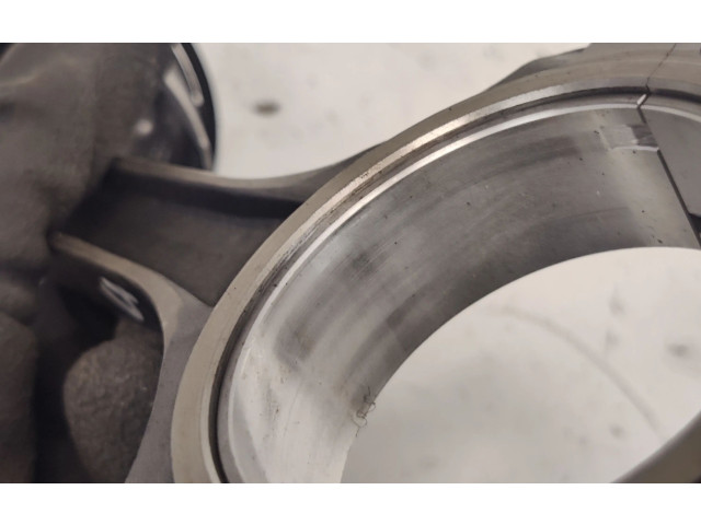 Píst Ford Mustang V