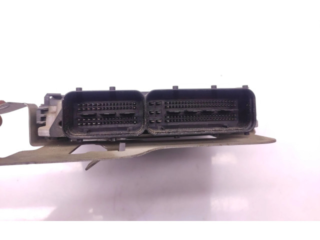 Řídící jednotka 03G906021PD, 03G906021CG Volkswagen Caddy 2008