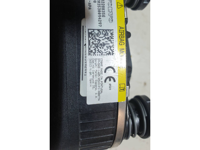 Подушка безопасности водителя P032288356, 203530094297 Volvo XC40