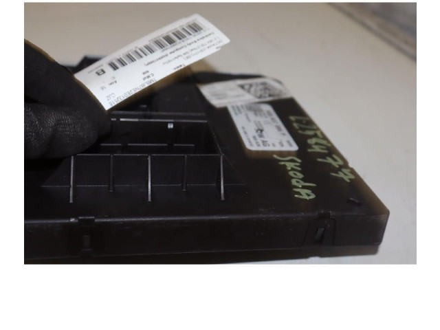 Блок управления 5Q0937086P   Skoda Octavia Mk3 (5E)