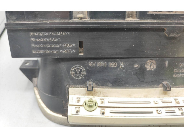 Панель приборов 88311188 Volkswagen Golf III