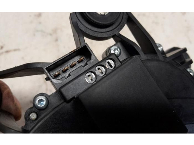 Моторчик заднего дворника 5J7955711A Skoda Fabia Mk2 (5J)