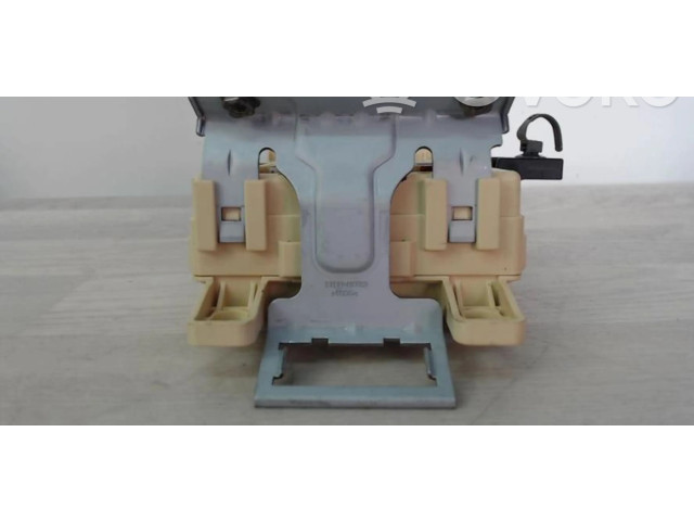 Pojistková skříňka 95400H8440, 95400H8440 KIA Rio 2017