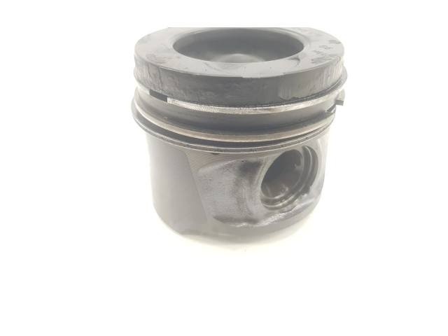 Поршень с шатуном     120A18001R, 120A18001R    Dacia Sandero 