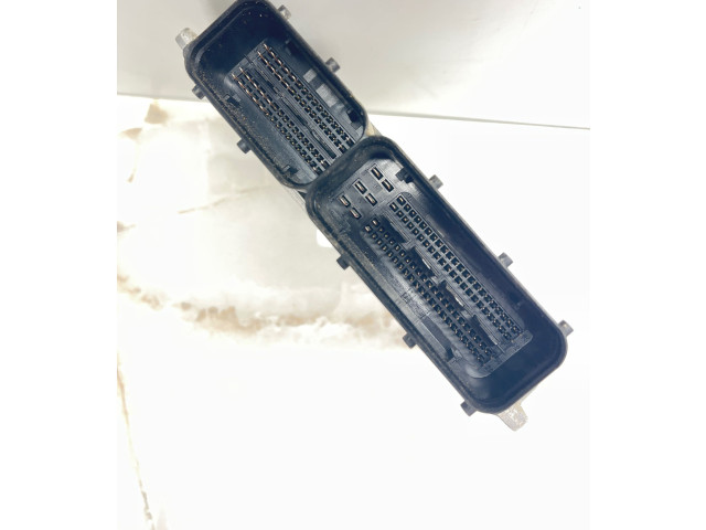 Řídící jednotka 03L906018DC, 03L907309AE Volkswagen Caddy 2012