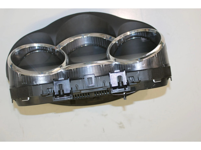 Přístrojová deska Chevrolet Cruze 2009