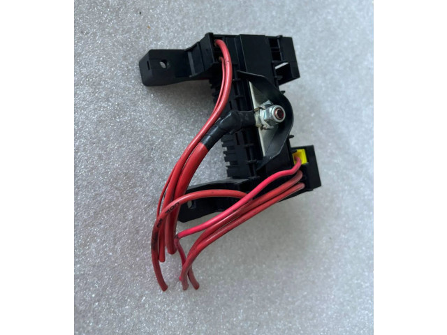 Pojistková skříňka A2215450601, 003999V Mercedes-Benz S W221 2008