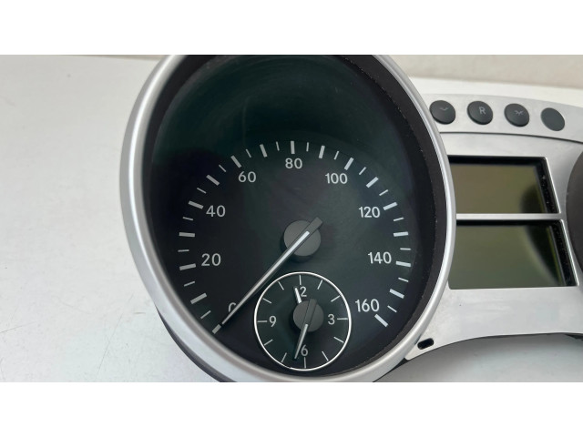 Панель приборов A2515404211, A2515409047 Mercedes-Benz R W251