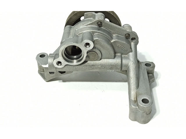 Масляный насос  CAYB 03L115105B, 03L115105C  Skoda Fabia Mk2 (5J) 