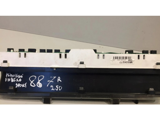 Панель приборов MR506277, 2573203591 Mitsubishi Pajero Sport I