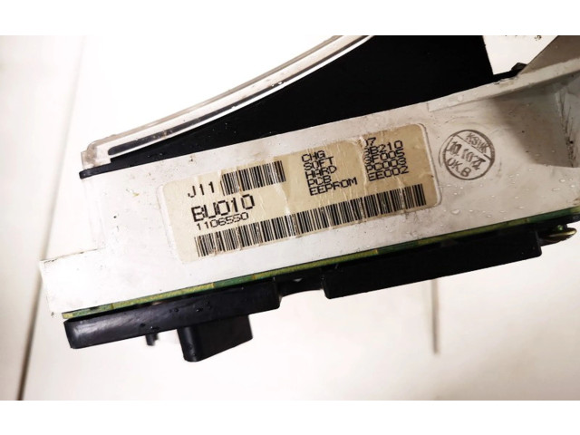 Přístrojová deska Nissan Almera Tino 2001 1106550