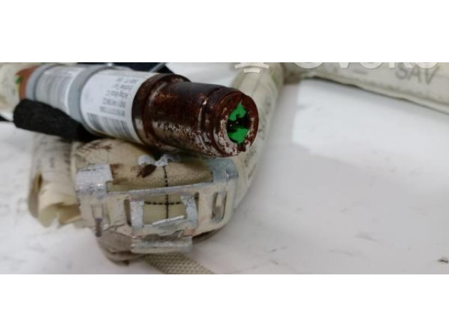 Боковая подушка безопасности    Ford S-MAX