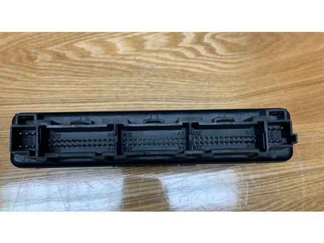 Блок комфорта 15136876 GMC Sierra 1000