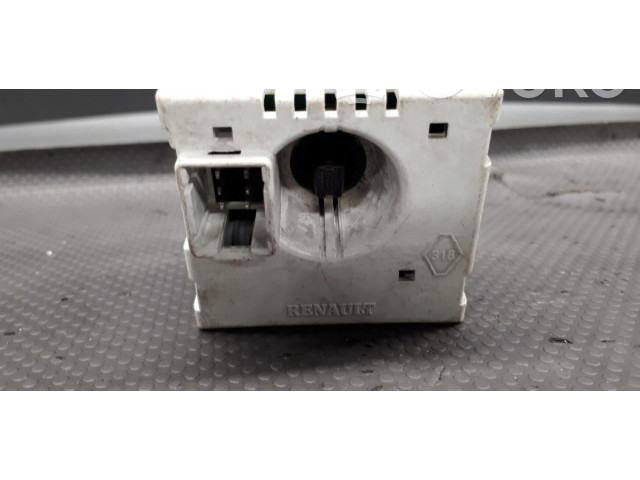 Дисплей    7700421037   Renault Clio II