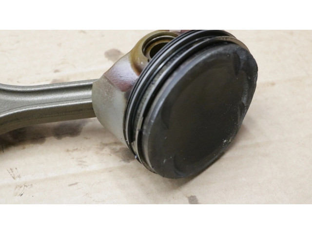 Píst R079M, R079M Audi RS6 CWUB