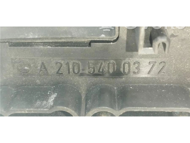 Pojistková skříňka A2105400372, 0090012 Mercedes-Benz E AMG W210 1996