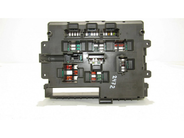 Pojistková skříňka 10688710 BMW X1 E84 2011