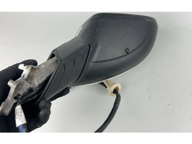 Зеркало электрическое Volkswagen Golf VIII 2019 - года