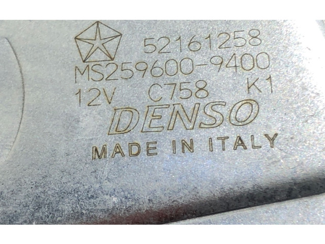 Моторчик заднего дворника 52161258 Jeep Compass