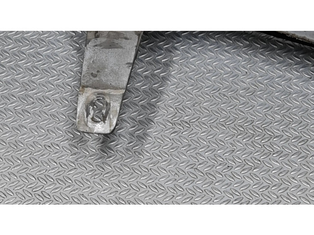 Передний бампер