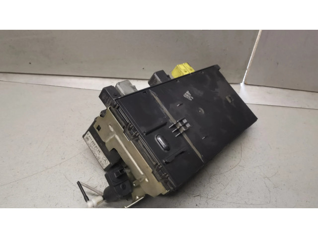 Pojistková skříňka 0035455201, A2118209126 Mercedes-Benz C W203 2003