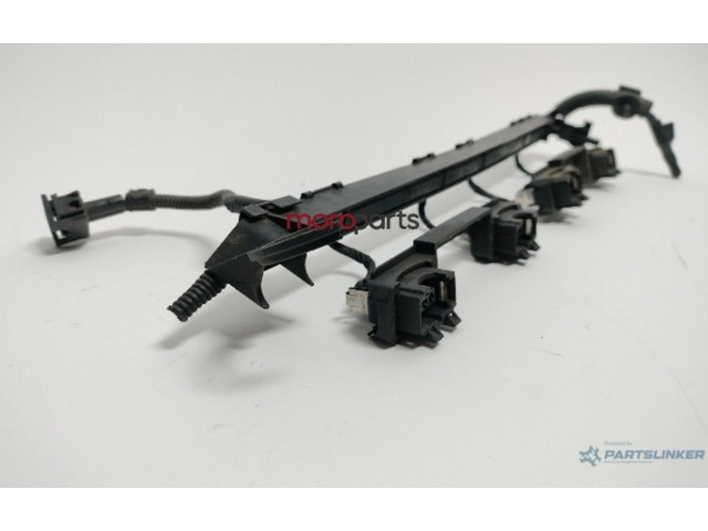 Топливная рампа 06A971824C, 06A971824C   Volkswagen Golf IV  