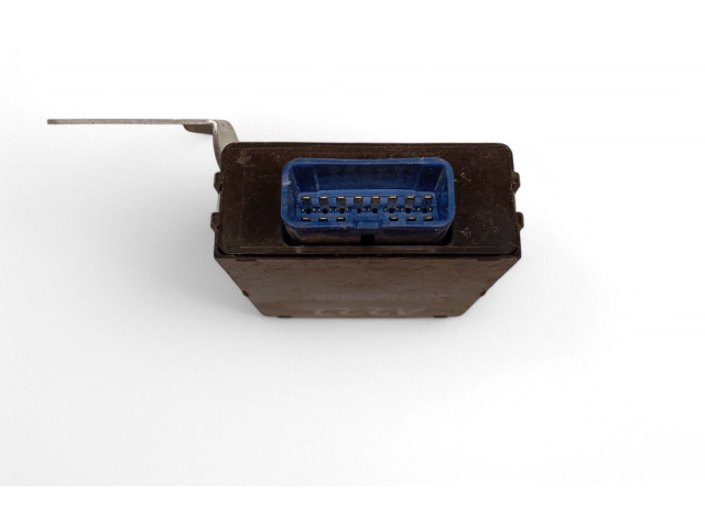 Интеркулер 8264213010 Toyota Corolla E120 E130