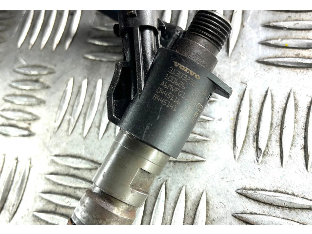 Форсунка 31303238, 31303238    Volvo V70   