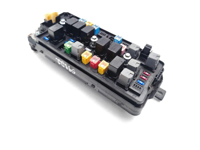   Pojistková skříňka 95202895   Opel Antara 2012