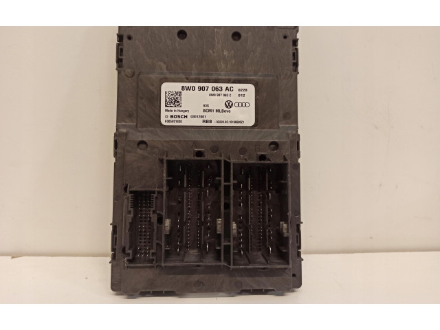 Блок предохранителей 8W0907063AC Audi A5 8T 8F