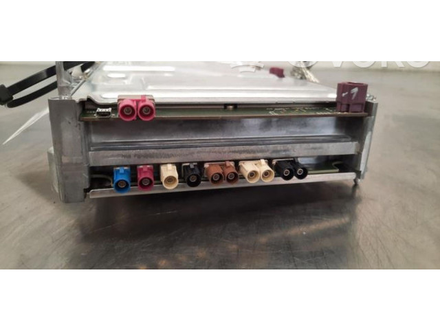 Řídící jednotka    Tesla Model Y 2022