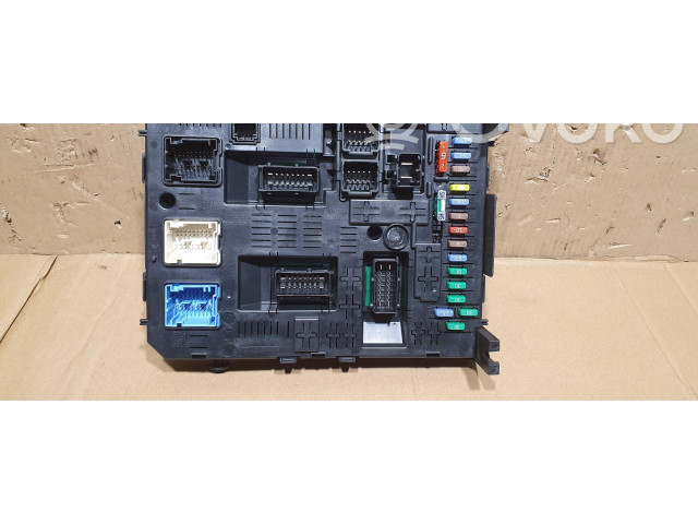 Pojistková skříňka 281197595 Peugeot RCZ 2014