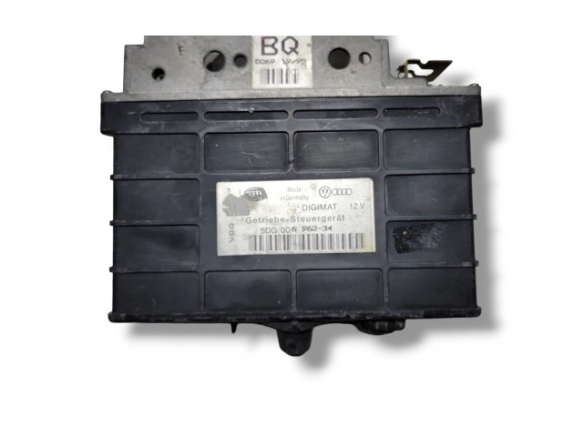 Блок управления коробкой передач 5DG00696234   Audi 80 90 S2 B4