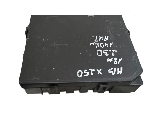 Блок предохранителей 284B74JW2B, 7494000921 Mercedes-Benz X-class W470