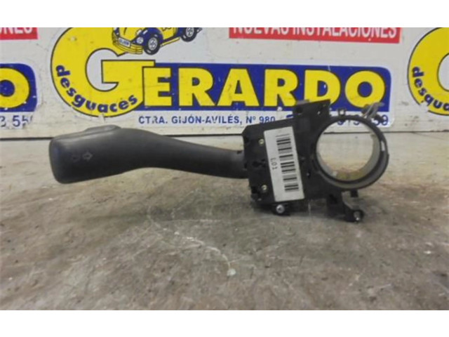 Volant Volkswagen Passat Alltrack 1999 8L0953513G, 8L0953513G  