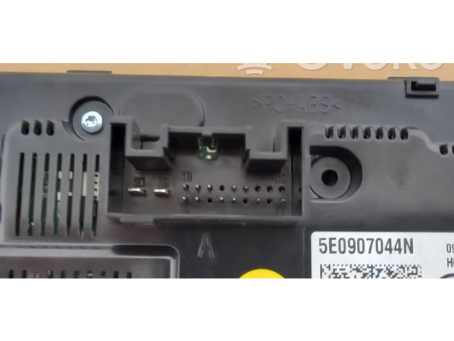 Блок управления климат-контролем 5E0907044N, 5HB01128244   Skoda Octavia Mk3 (5E)