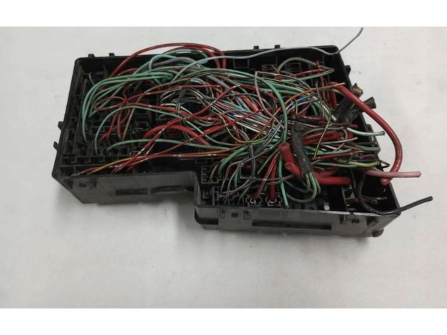 Pojistková skříňka 518818109 Mazda 3 2003