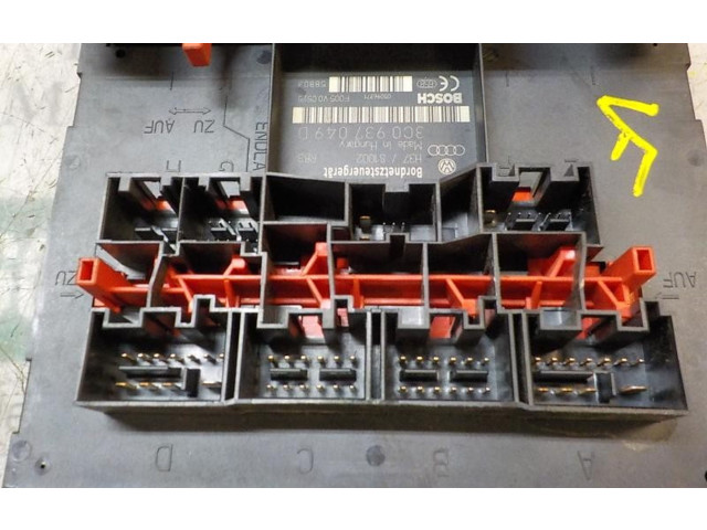 Pojistková skříňka Řídící jednotka BSM    Volkswagen Caddy 2005