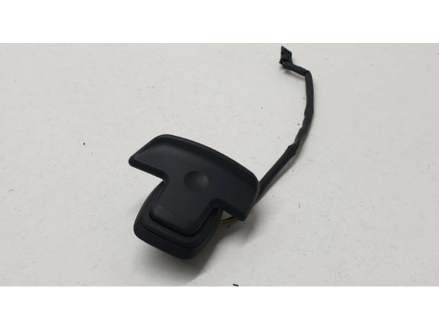 Мултифункционный включатель управления / ручка