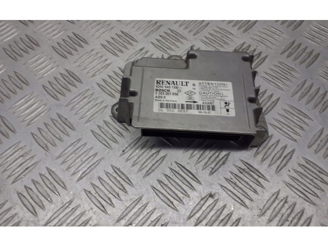 Блок подушек безопасности 8200645158   Renault Clio III
