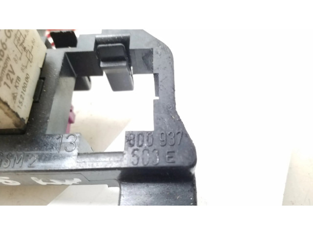 Блок предохранителей 8D0937503E Skoda Superb B5 (3U)